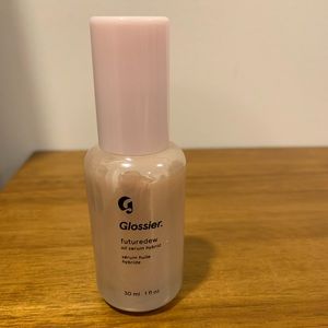 Glossier futuredew serum